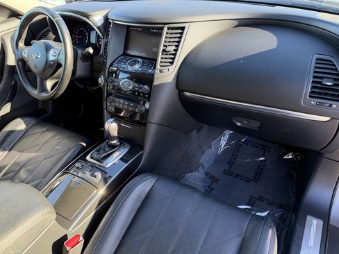 Used 2011 INFINITI FX35 AWD w/ Premium Pkg image 36