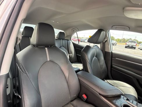 Used 2024 Toyota Camry XSE FWD image 18