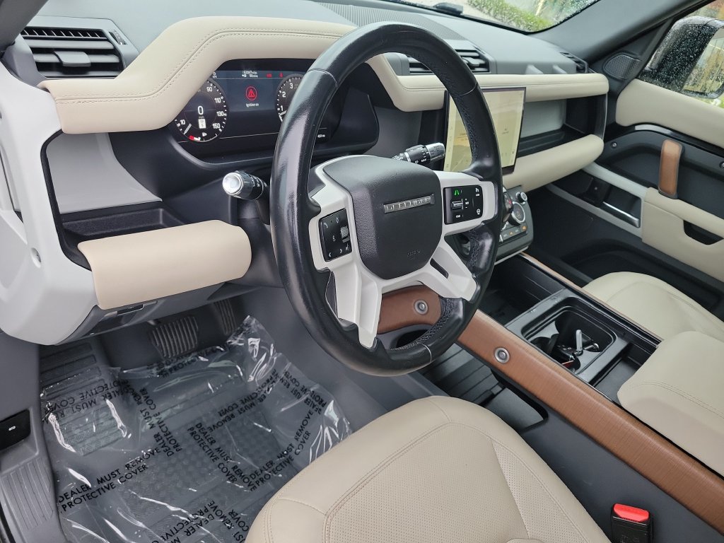 Used 2022 Land Rover Defender 110 S AWD/4WD image 24