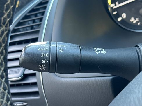 Used 2022 INFINITI QX80 Luxe image 39