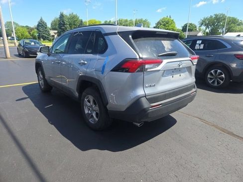 Used 2025 Toyota RAV4 XLE AWD/4WD image 4