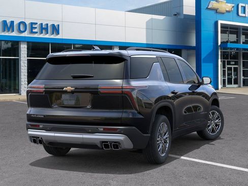 New 2027 Chevrolet Traverse LT FWD image 4