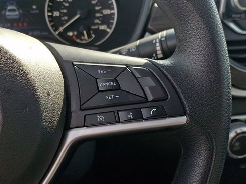 Used 2024 Nissan Altima 2.5 SV FWD image 21