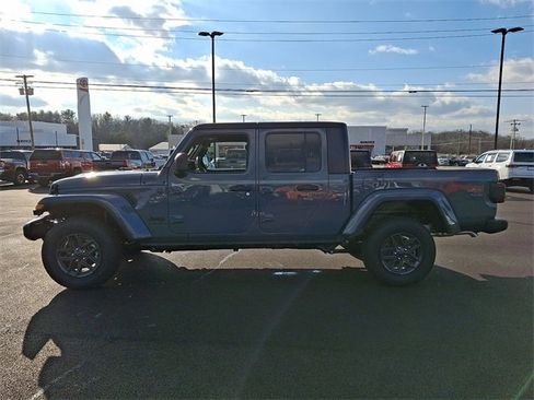 New 2026 Jeep Gladiator Sport image 4