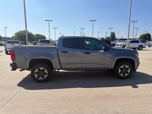 Used 2022 Chevrolet Colorado Z71 RWD image 10