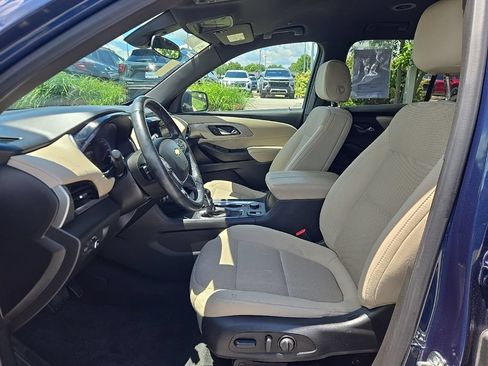 Used 2023 Chevrolet Traverse LT w/ LPO, Floor Liner Package AWD/4WD image 6