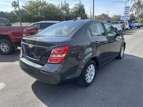 Used 2019 Chevrolet Sonic LT w/ Convenience Package image 4