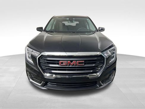 Used 2023 GMC Terrain SLE image 9