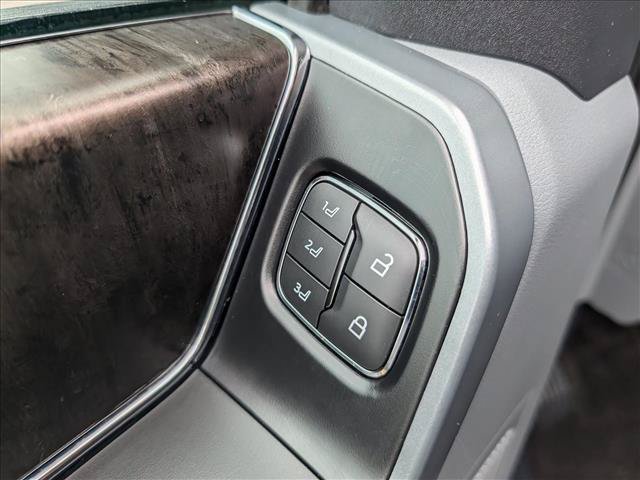 Used 2022 Ford F150 Lariat w/ FX4 Off-Road Package AWD/4WD image 29