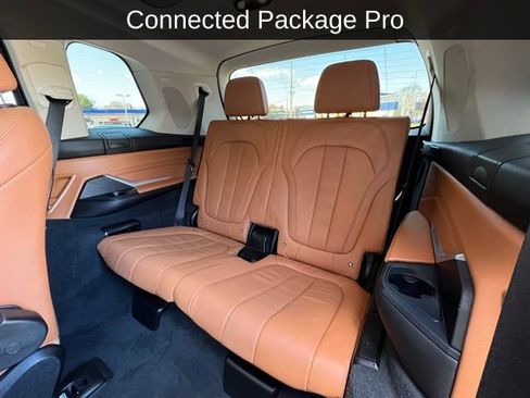 Used 2021 BMW X7 xDrive40i w/ Premium Package image 3
