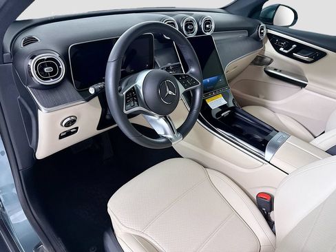 Certified 2026 Mercedes-Benz GLC 300 image 9