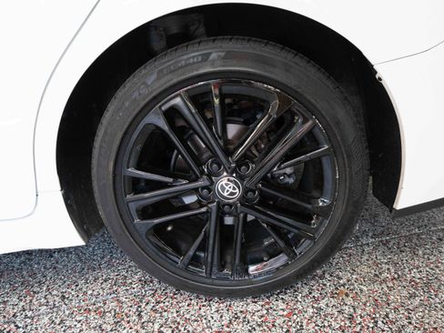 Used 2025 Toyota Camry SE FWD image 28
