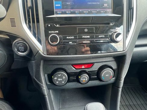 Used 2020 Subaru Impreza 2.0i Premium image 18