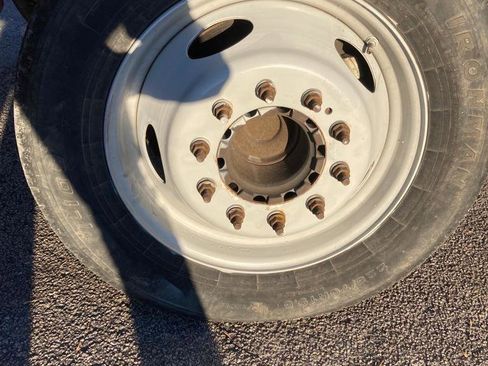 Used 2005 Ford F450 XL image 19