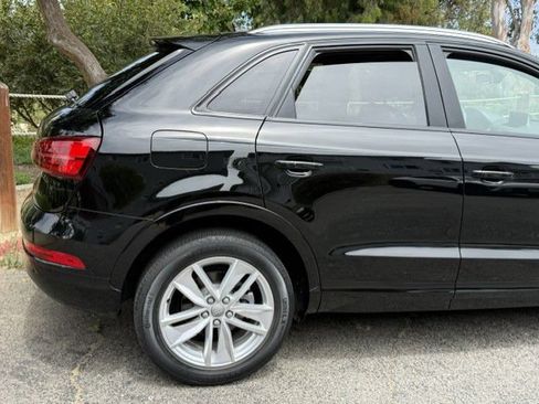 Used 2018 Audi Q3 2.0T Premium w/ Convenience Package FWD image 30