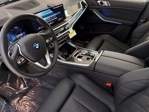 New 2026 BMW X5 xDrive50e w/ Parking Assistance Package image 4