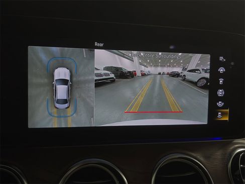 Used 2021 Mercedes-Benz E 450 4MATIC Sedan image 22