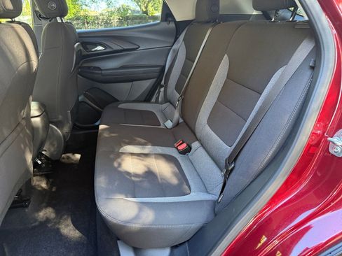 Used 2025 Chevrolet TrailBlazer LT image 33