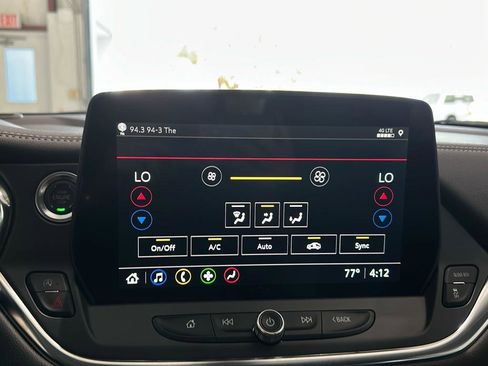 New 2025 Chevrolet Blazer LT w/ Midnight/Sport Edition FWD image 29