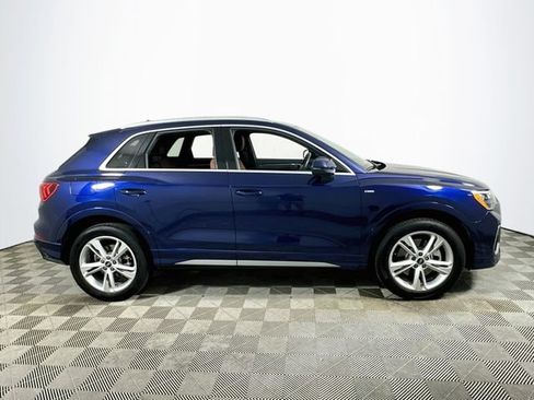 Used 2022 Audi Q3 2.0T Premium AWD/4WD image 2