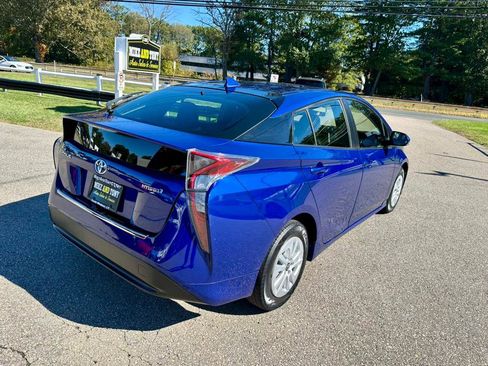 Used 2016 Toyota Prius Two image 5