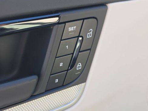 New 2026 Porsche Cayenne S image 26