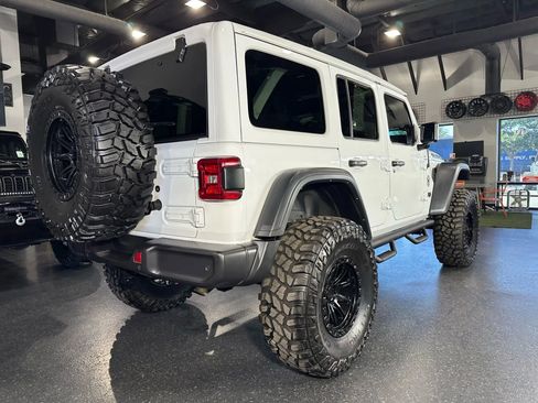 Used 2022 Jeep Wrangler Unlimited Rubicon 4xe w/ Cold Weather Group image 14