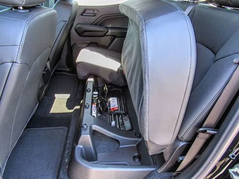 New 2025 Chevrolet Colorado Trail Boss w/ Midnight Edition image 19