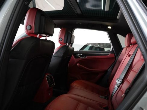 Used 2021 Porsche Macan GTS image 14