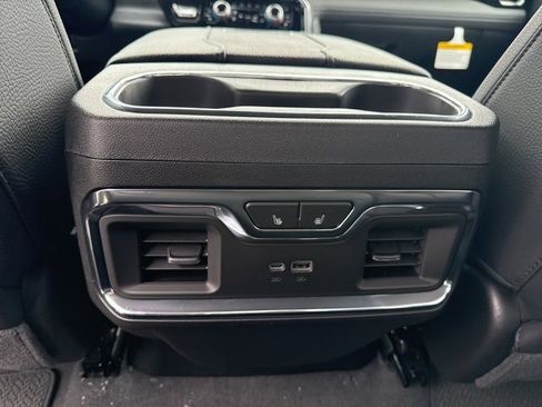 New 2025 GMC Sierra 2500 Denali w/ Denali Reserve Package image 25