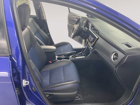 Used 2017 Toyota Corolla SE image 15