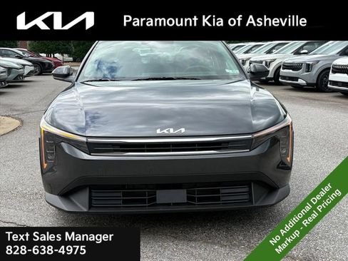 New 2026 Kia K4 FWD image 2