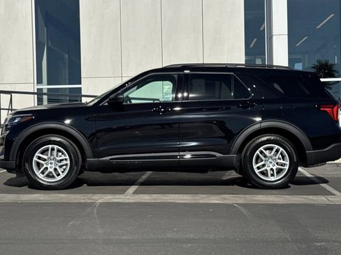 New 2026 Ford Explorer Active w/ Active Comfort Package image 6