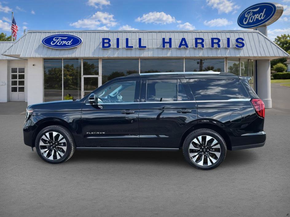 Used 2026 Ford Expedition Platinum w/ Driver's Package AWD/4WD image 10