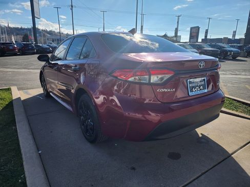 Used 2023 Toyota Corolla LE image 7