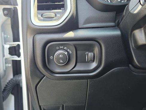 Used 2026 RAM 2500 Big Horn AWD/4WD image 15