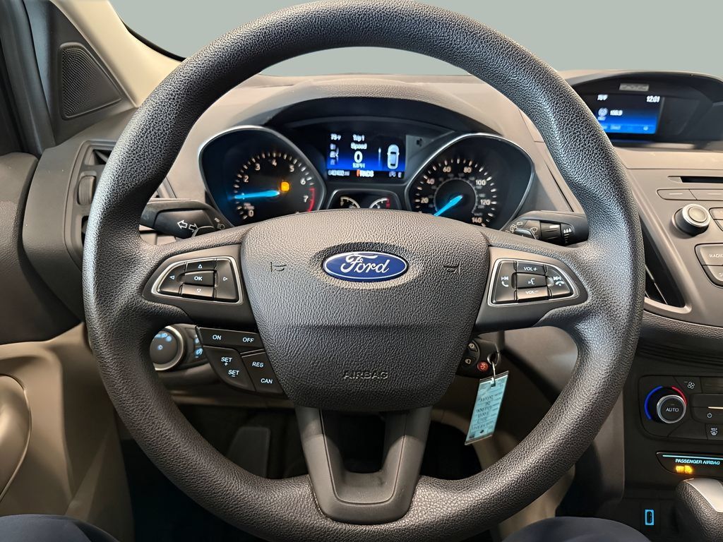 Used 2017 Ford Escape SE FWD image 17