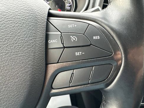 Used 2020 Jeep Cherokee Trailhawk w/ Cold Weather Group AWD/4WD image 24