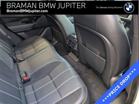 Used 2021 Land Rover Range Rover Velar R-Dynamic S image 30