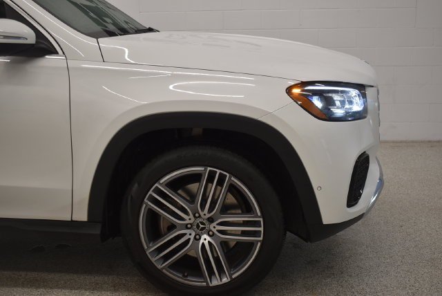 Used 2024 Mercedes-Benz GLS 450 4MATIC image 13