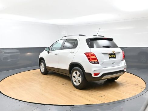 Used 2022 Chevrolet Trax LT w/ LT Convenience Package AWD/4WD image 7