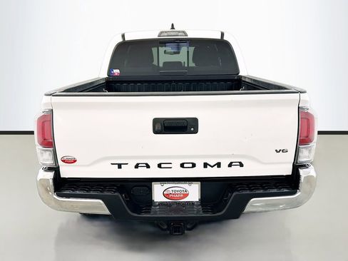 Used 2023 Toyota Tacoma TRD Off-Road image 5
