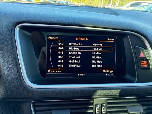 Used 2016 Audi Q5 2.0T Premium Plus w/ Technology Package AWD/4WD image 9