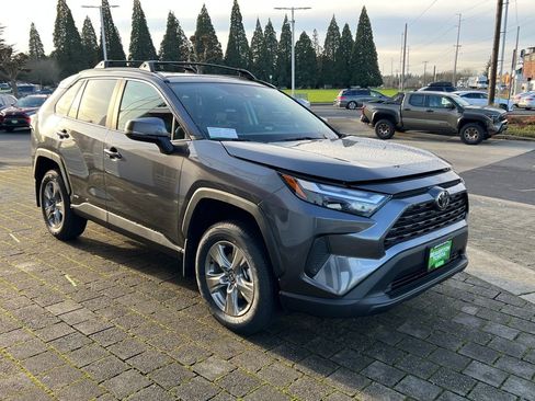 New 2025 Toyota RAV4 XLE image 7