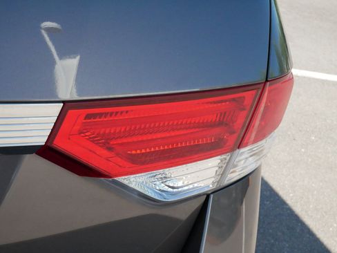 Used 2015 Honda Odyssey EX-L image 17