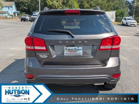Used 2019 Dodge Journey SE w/ Premium Group image 7