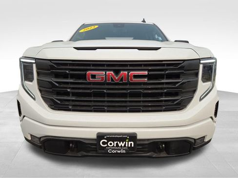 Used 2023 GMC Sierra 1500 Elevation w/ X31 Off-Road Package AWD/4WD image 4