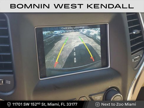 Used 2018 Jeep Grand Cherokee Limited image 26