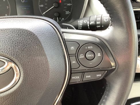 Used 2023 Toyota Corolla SE FWD image 48