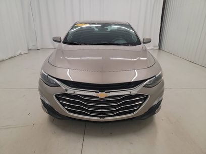 Used 2025 Chevrolet Malibu LT